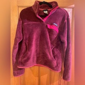 Women’s Patagonia Fleece, size L.